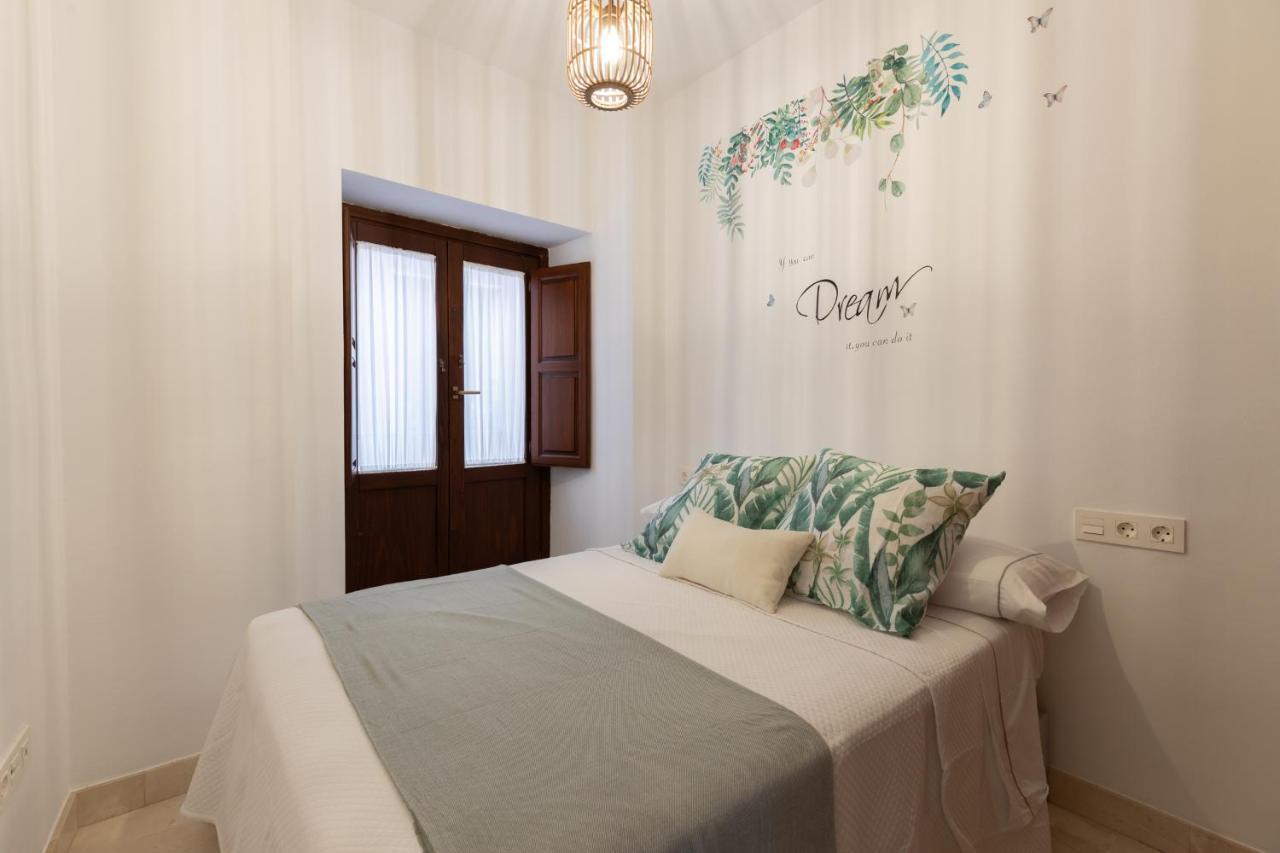 Apartamentos Nuria 19 Granada Eksteriør bilde
